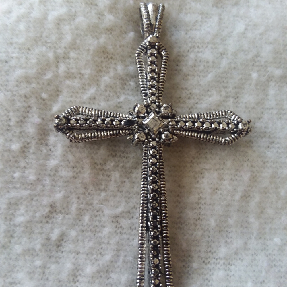 Premier Designs reversible cross - Picture 2 of 3
